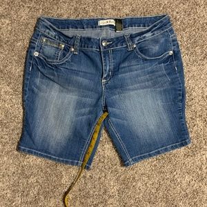 Love Nation Jean shorts size 12